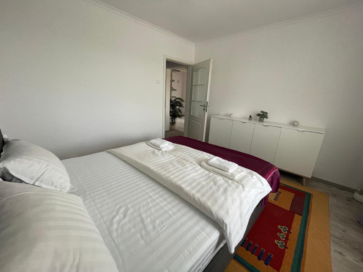 Lovely 3 Bedrooms Apartament أرادايا المظهر الخارجي الصورة
